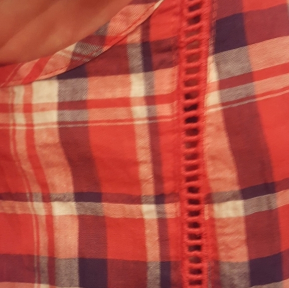 ⭐️4/25 Anthropologie Plaid Red Blouse Size Small Maeve Short Sleeve - Picture 8 of 8